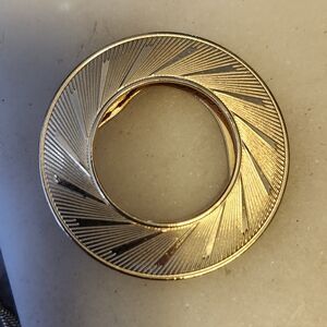 Vintage Gold Tone Lieba USA Circular Scarf Clip